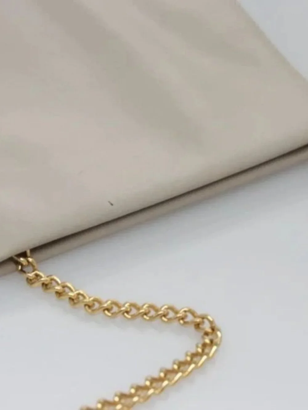 Salvatore Ferragamo Chain Shoulder Bag Leather Beige Gold Auth th5704